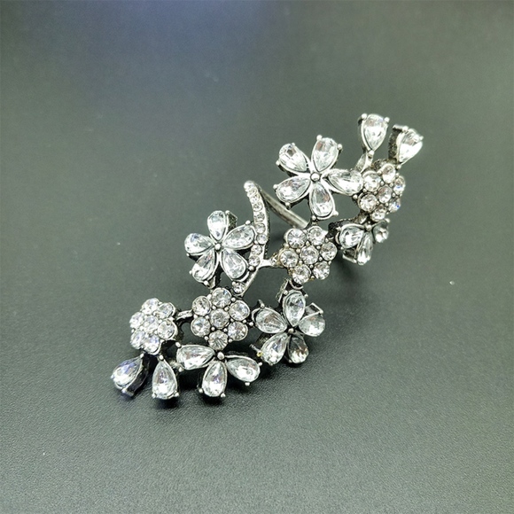 Silver Rhinestone Flower Ring - Picture 5 of 6